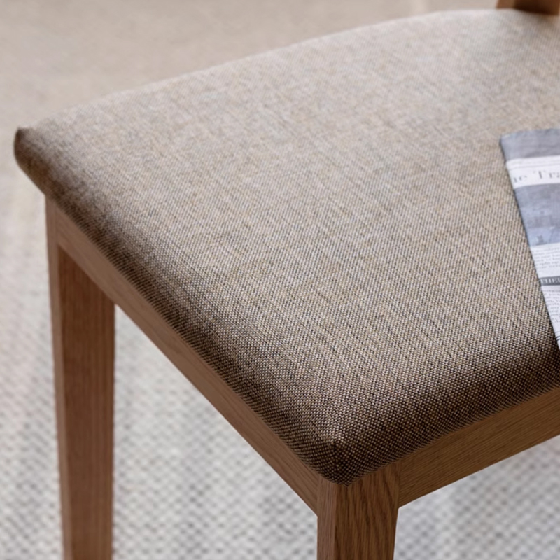 Modern Minimalist Nordic Oak Upholstered Backrest Leisure Chair