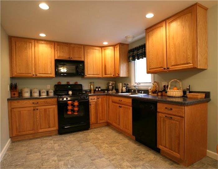 Oak Kitchen Cabinets