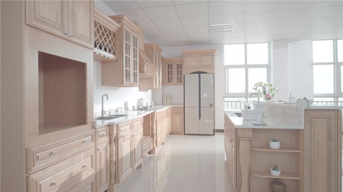 Maple Kitchen Cabinets